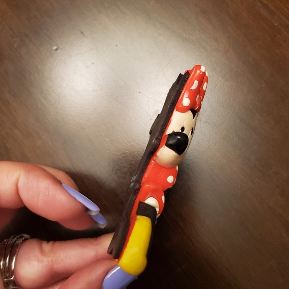 🔥HOST PICK🔥Disney Mini Mouse Magnet - Picture 5 of 6